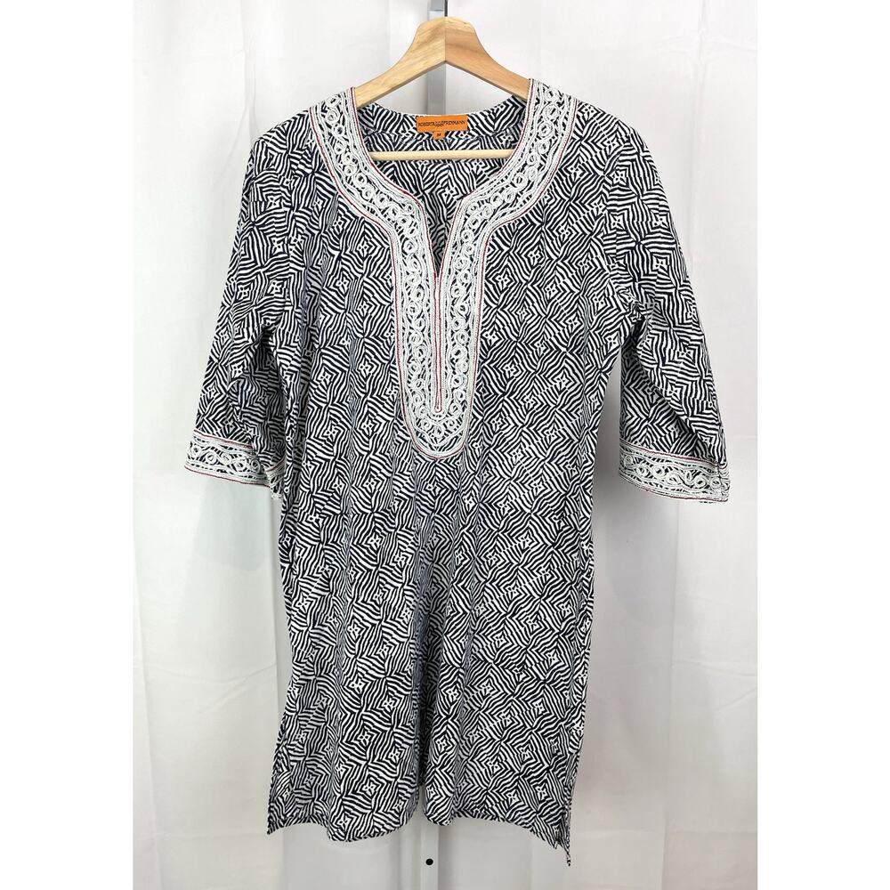 ROBERTA FREYMANN Size M Printed Tunic Top 3/4 Sleeve Geometric Navy Blue White